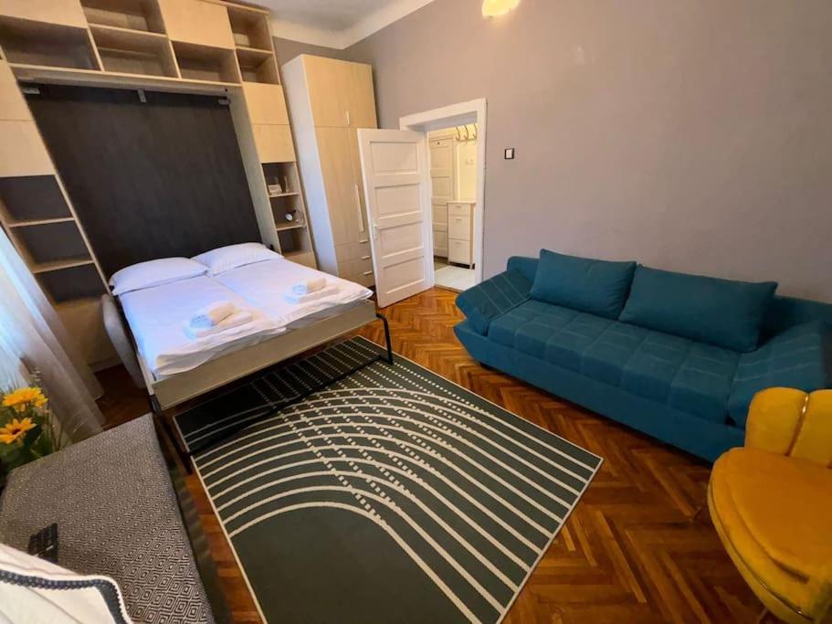 Sunflower Apartment Cluj-Napoca Esterno foto